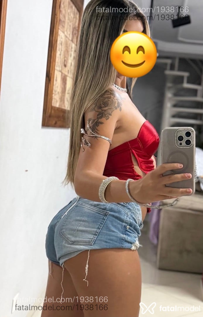 Acompanhante mulher com cabelo castanho de olhos castanhos - Gabriella