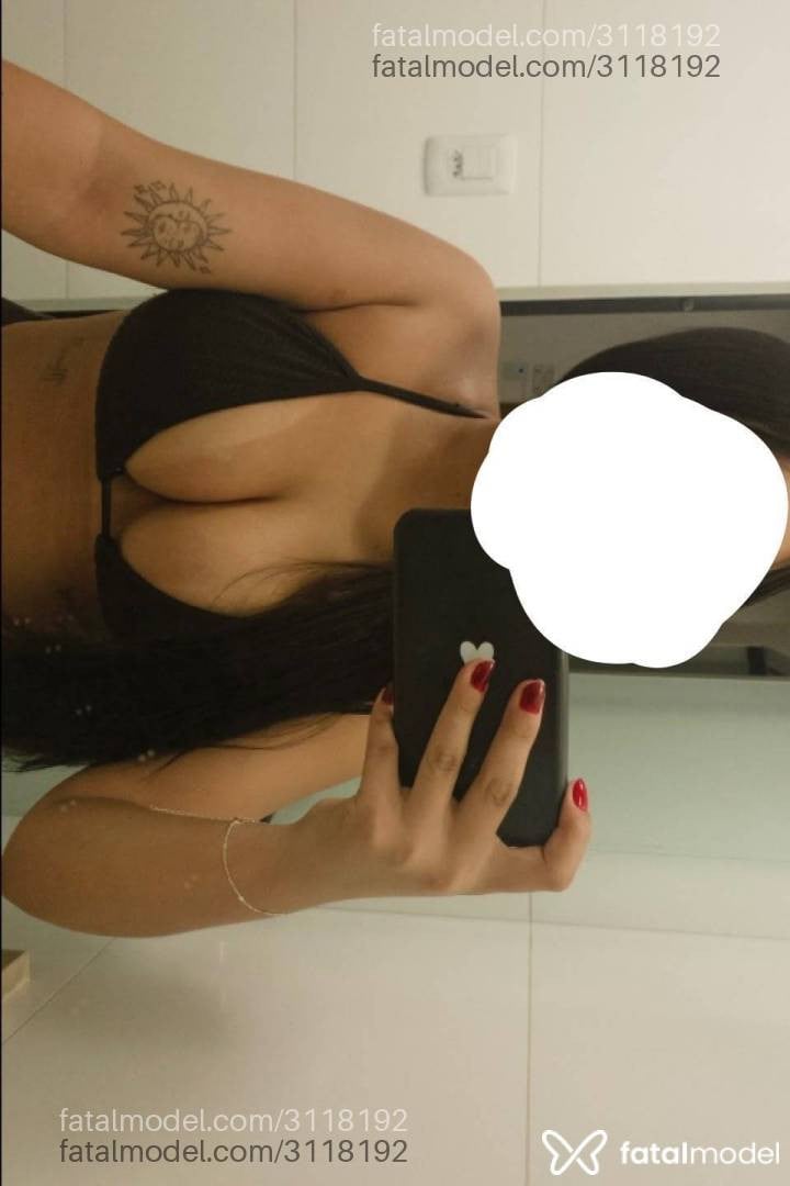 Acompanhante mulher morena (o) de olhos castanhos - Mariana Miller