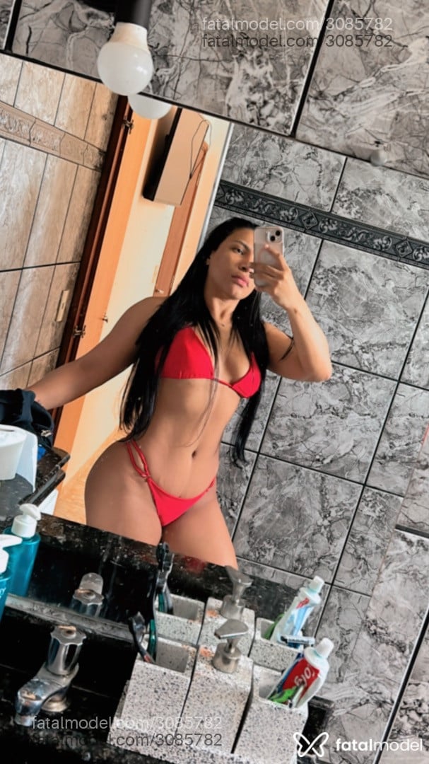 Acompanhante mulher morena (o) de olhos castanhos - Natália