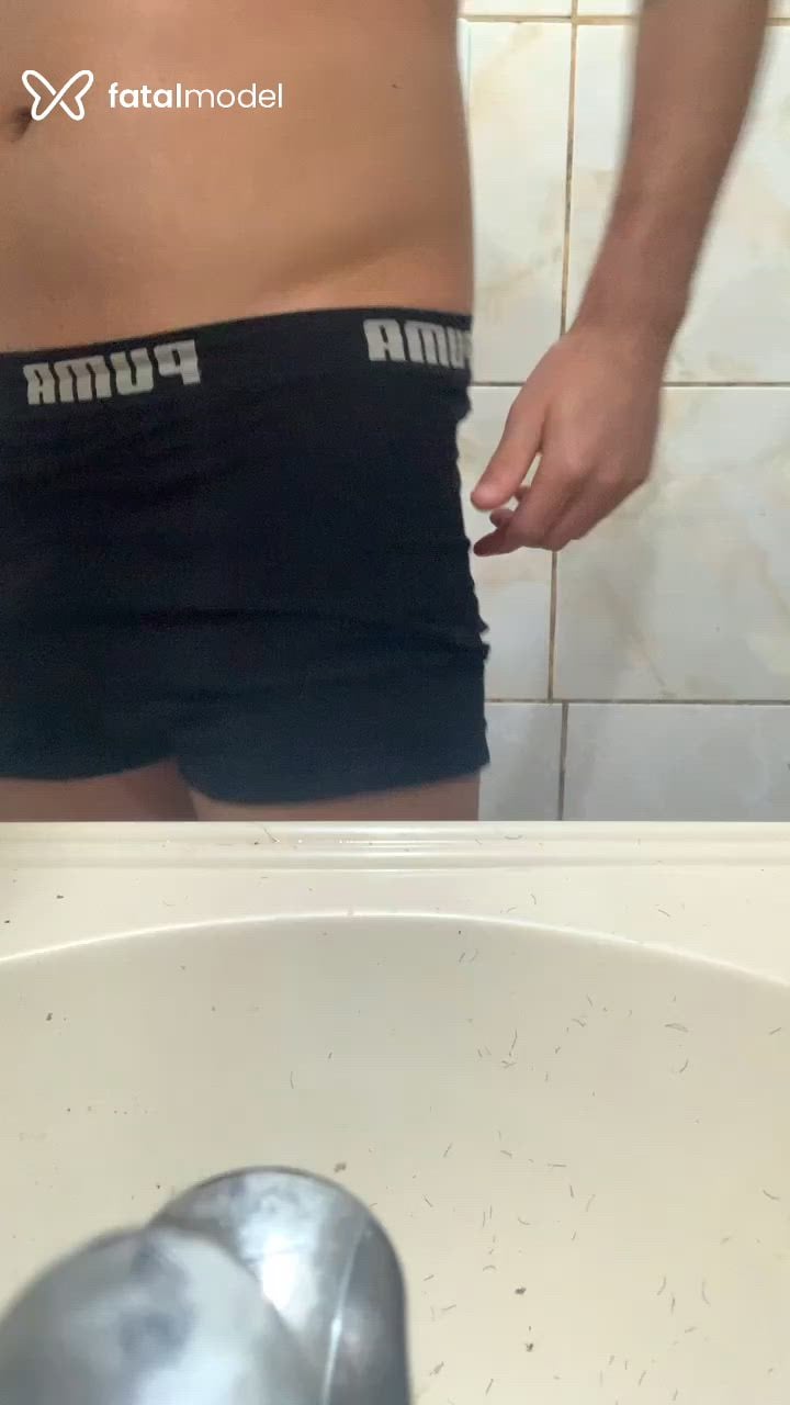 Acompanhante homem morena (o) de olhos castanhos - Matheus