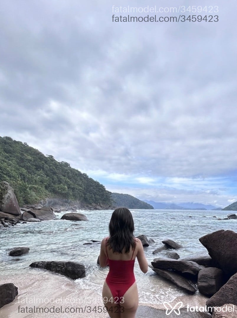 Acompanhante mulher com cabelo castanho de olhos castanhos - Marri