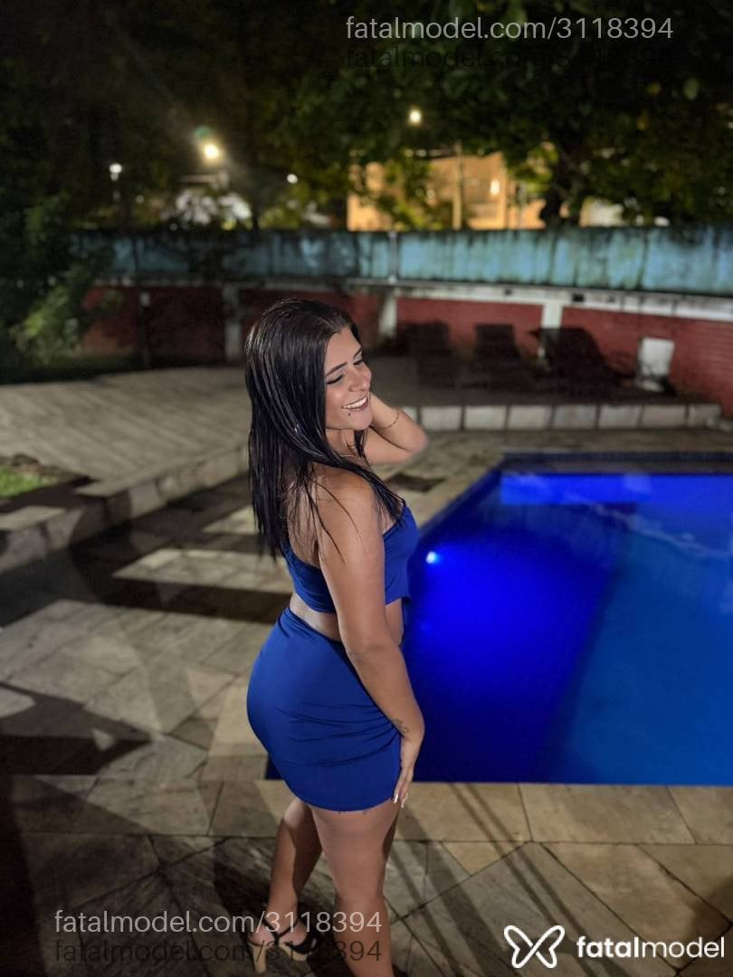 Acompanhante mulher morena (o) de olhos mel - Morena