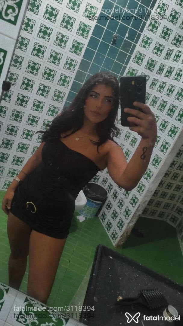 Acompanhante mulher morena (o) de olhos mel - Morena