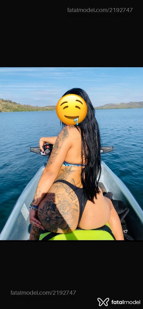 Acompanhante mulher morena (o) de olhos castanhos - Rubii