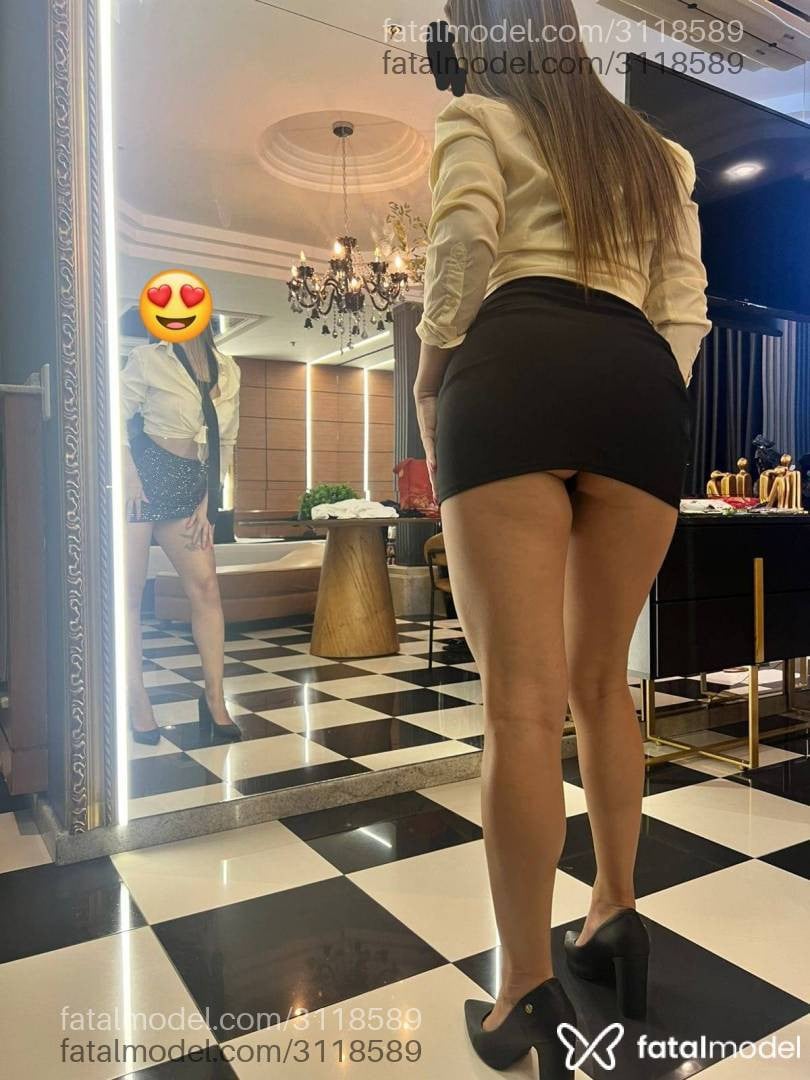 Acompanhante mulher com cabelo castanho de olhos mel em Porto Alegre - Paula