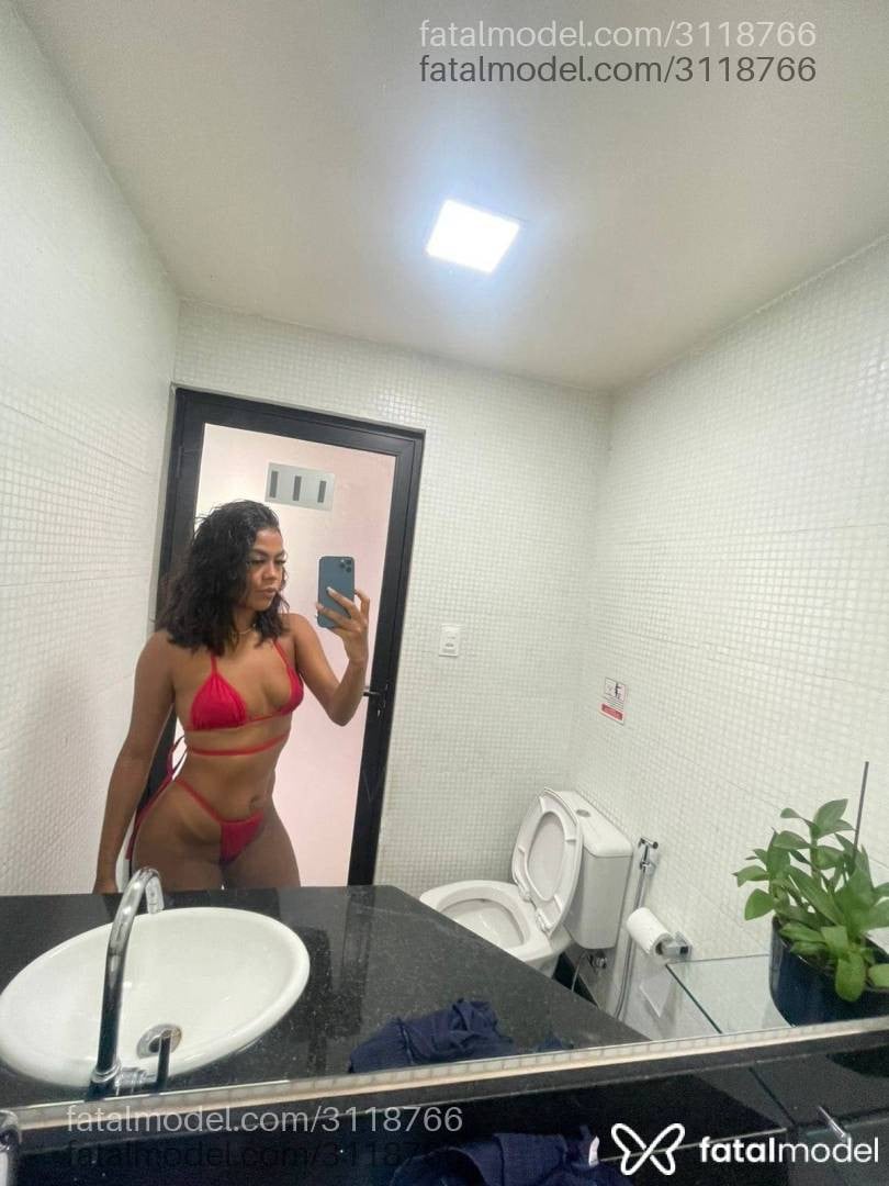 Acompanhante mulher morena (o) de olhos castanhos em Rio de Janeiro - Anne Viegas