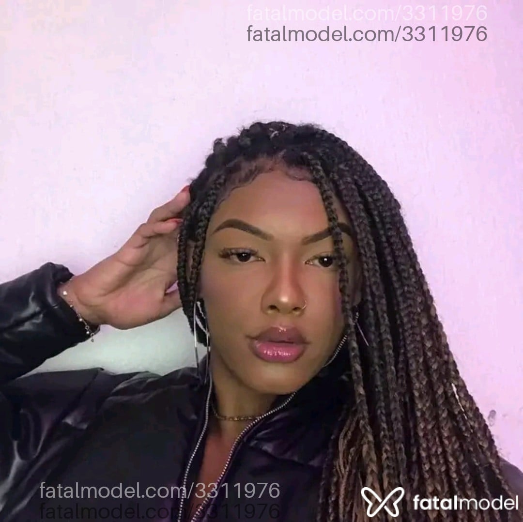 Acompanhante mulher trans morena (o) de olhos castanhos - Bia Silva