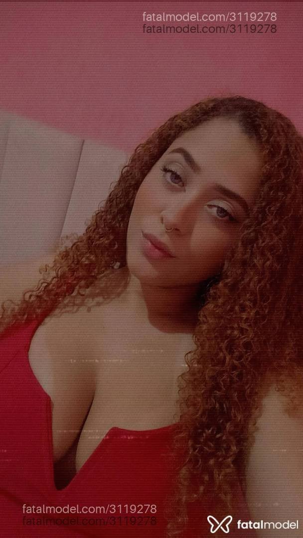 Acompanhante mulher ruiva (o) de olhos azuis - Valentina Santos Acompanhante mulher ruiva (o) de olhos azuis - Valentina Santos