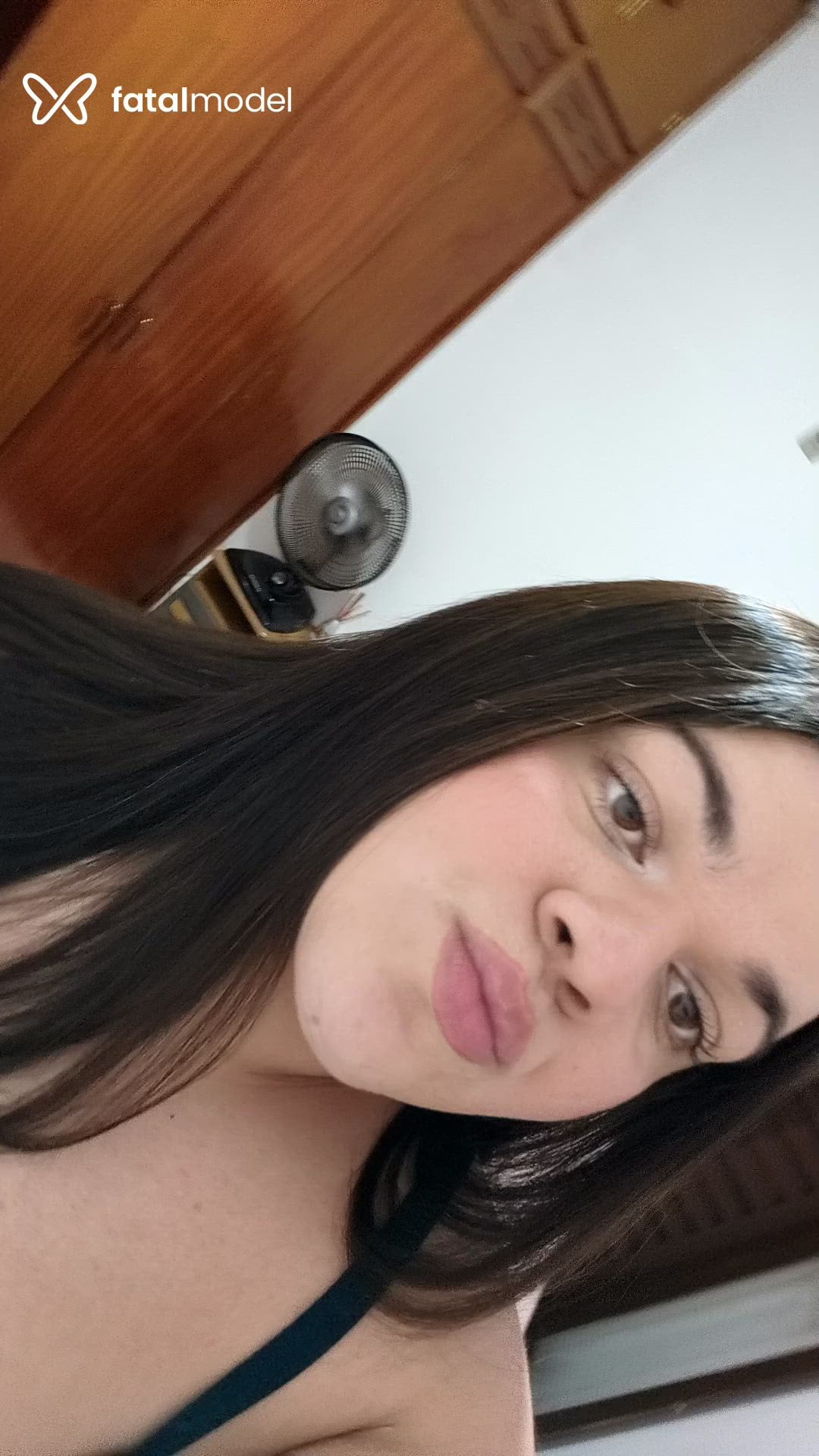 Acompanhante mulher trans morena (o) de olhos castanhos - Nathii