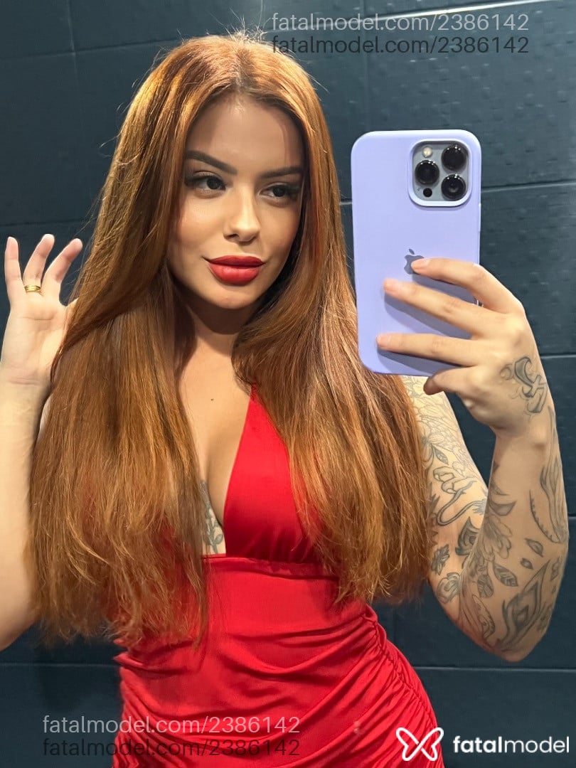 Acompanhante mulher loira (o) de olhos castanhos - Isabela Laurent
