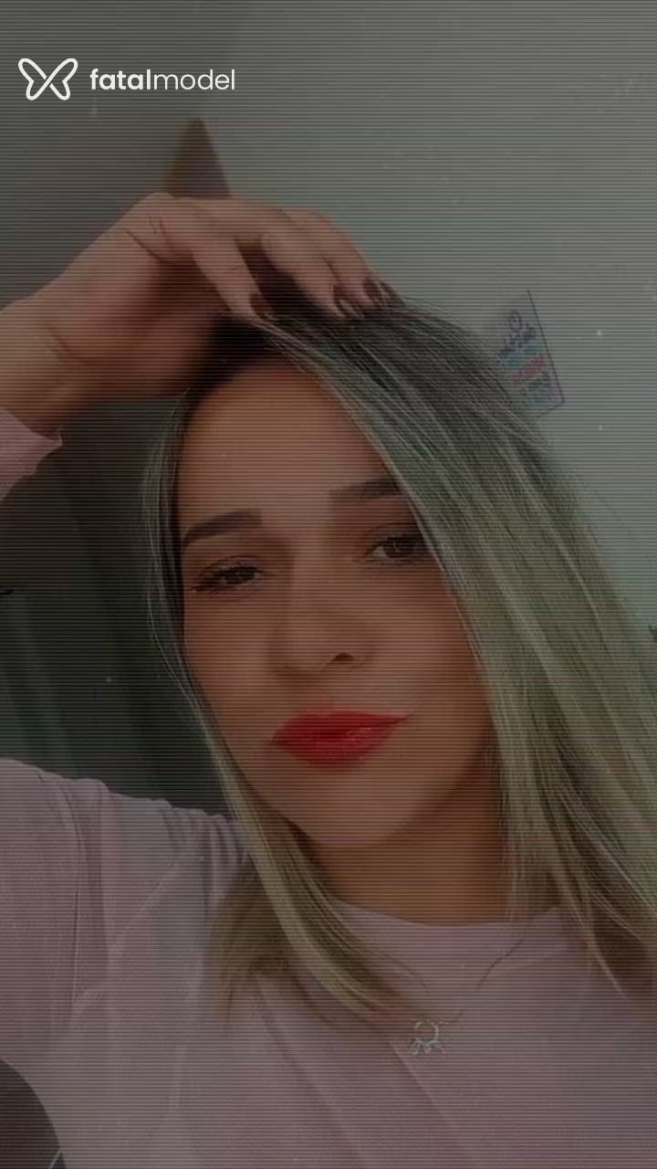 Acompanhante mulher loira (o) de olhos castanhos - Noeli Martins Acompanhante mulher loira (o) de olhos castanhos - Noeli Martins