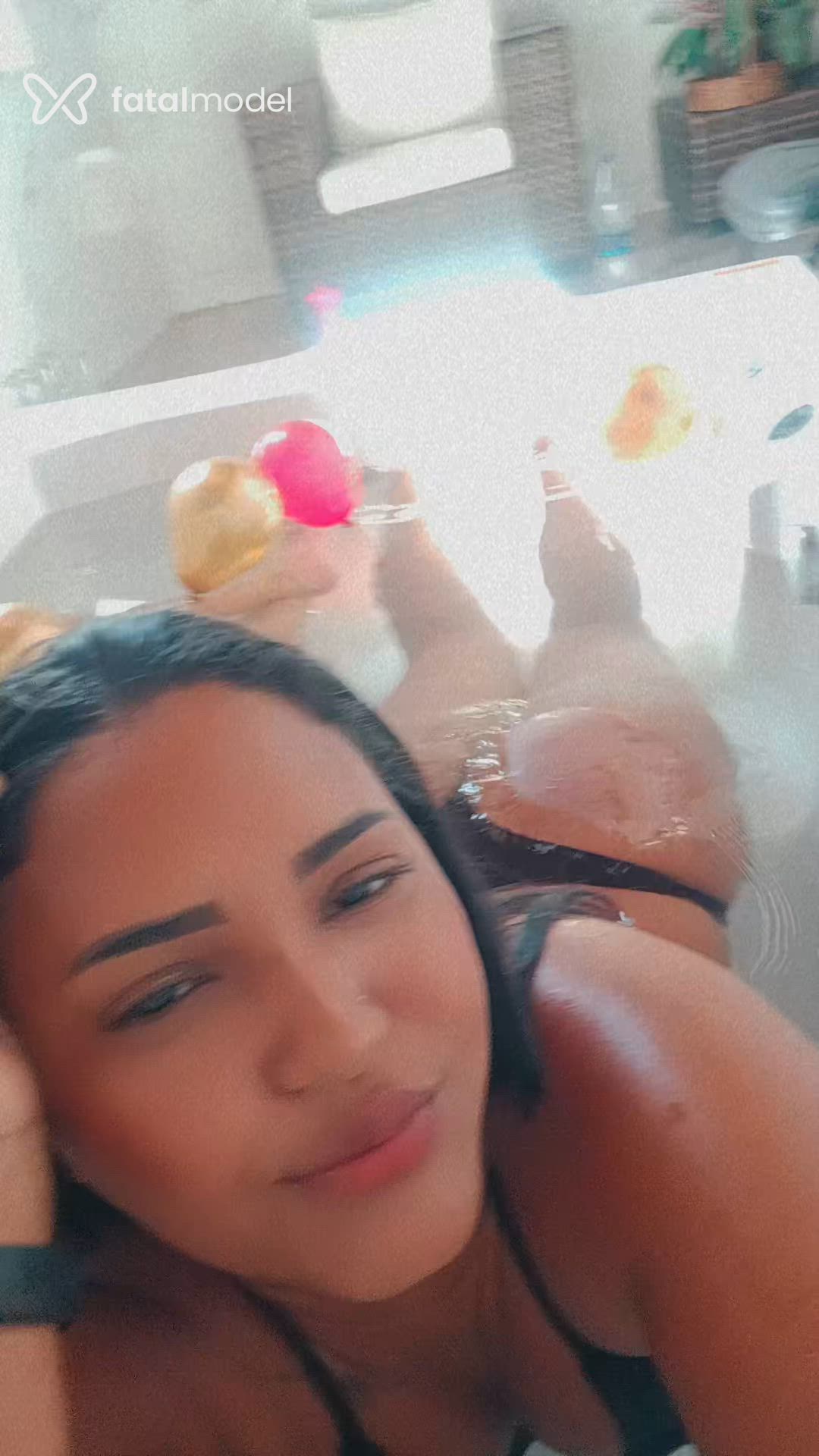 Acompanhante mulher morena (o) de olhos pretos - Lumy Amorim