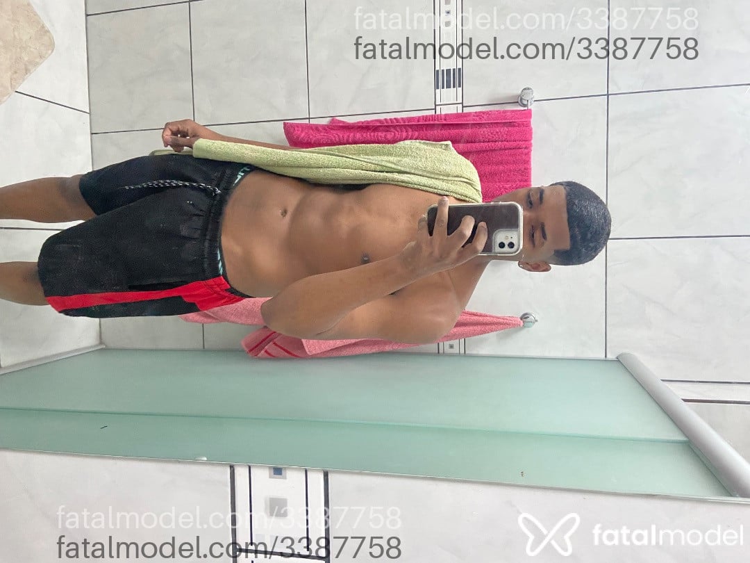 Acompanhante homem morena (o) de olhos pretos - Pretinhogstso