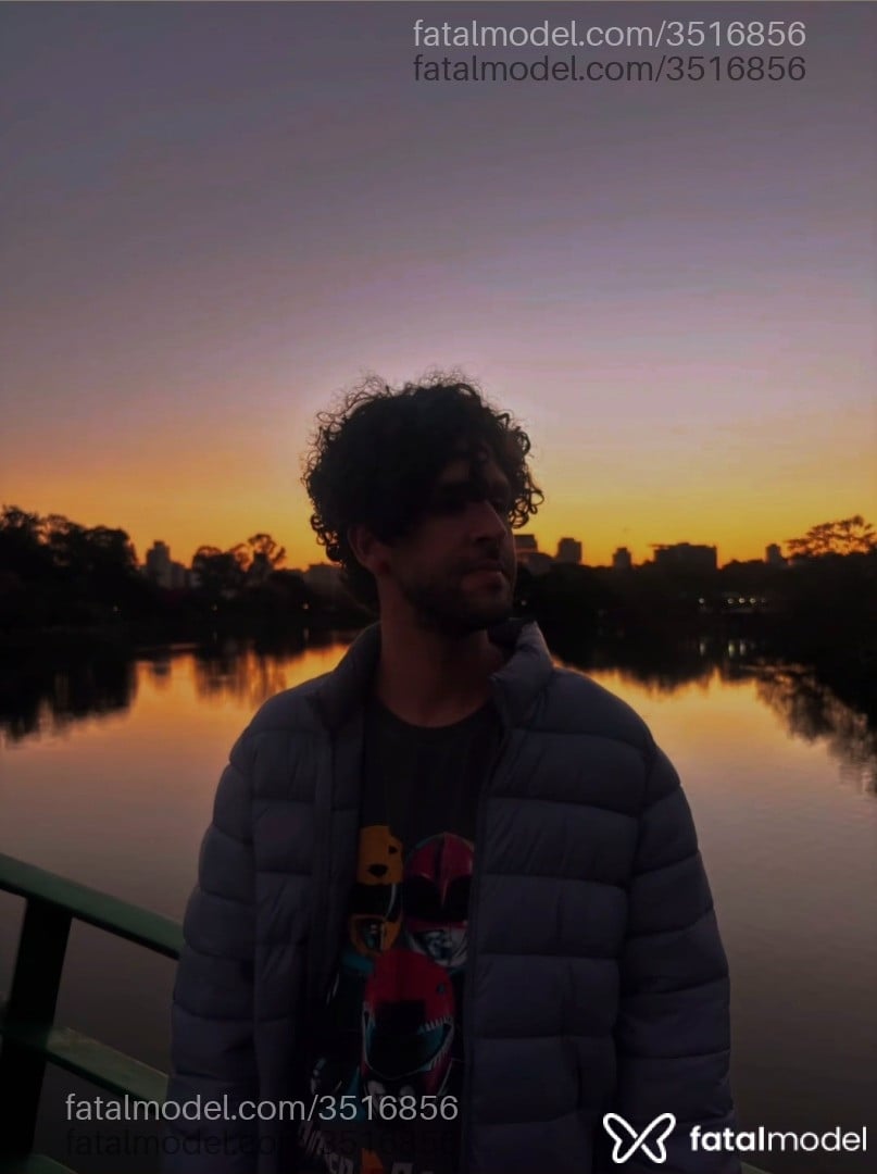 Acompanhante homem morena (o) de olhos castanhos - Pedro