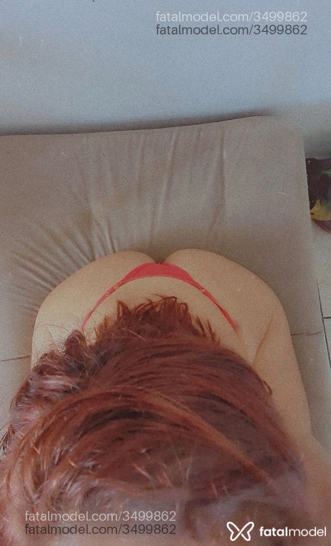 Acompanhante mulher ruiva (o) de olhos mel - Lara Santos