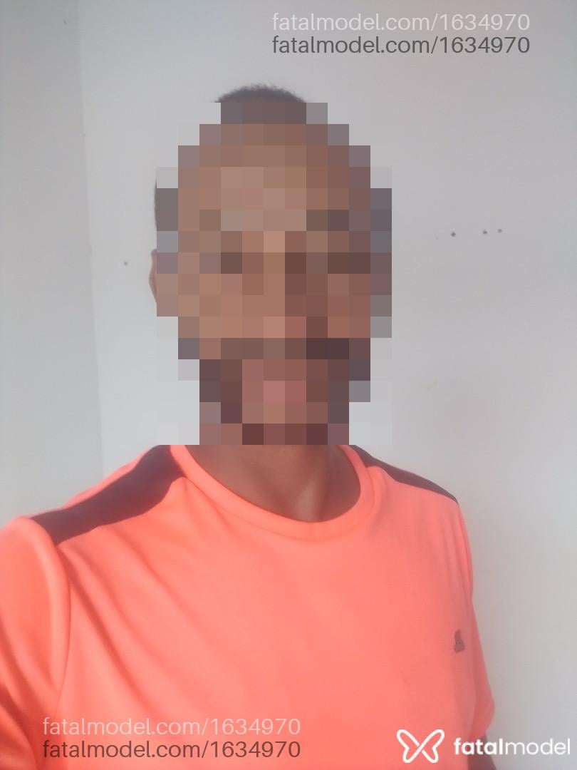 Acompanhante homem morena (o) de olhos mel - Souzaprive