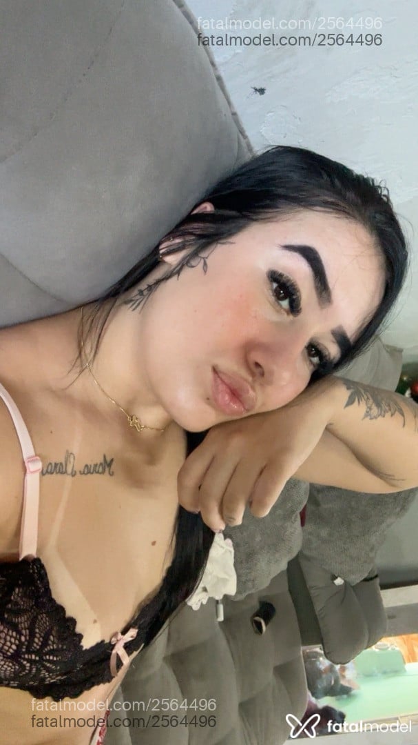 Acompanhante mulher morena (o) de olhos castanhos - Paula Juju