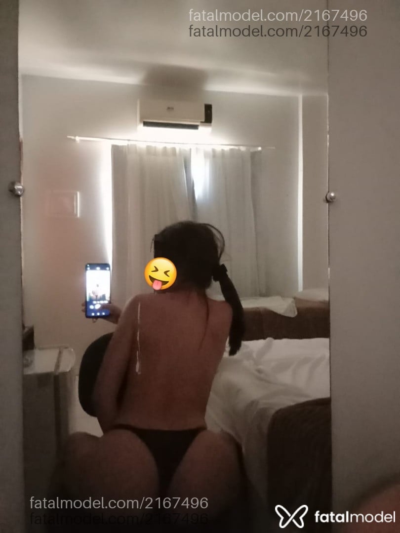 Acompanhante mulher com cabelo castanho de olhos verdes - Bianca Santos
