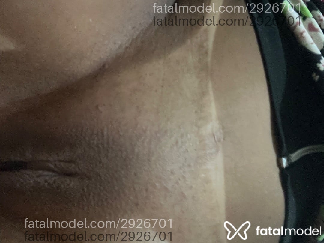 Acompanhante mulher com cabelo castanho de olhos castanhos - Alyne