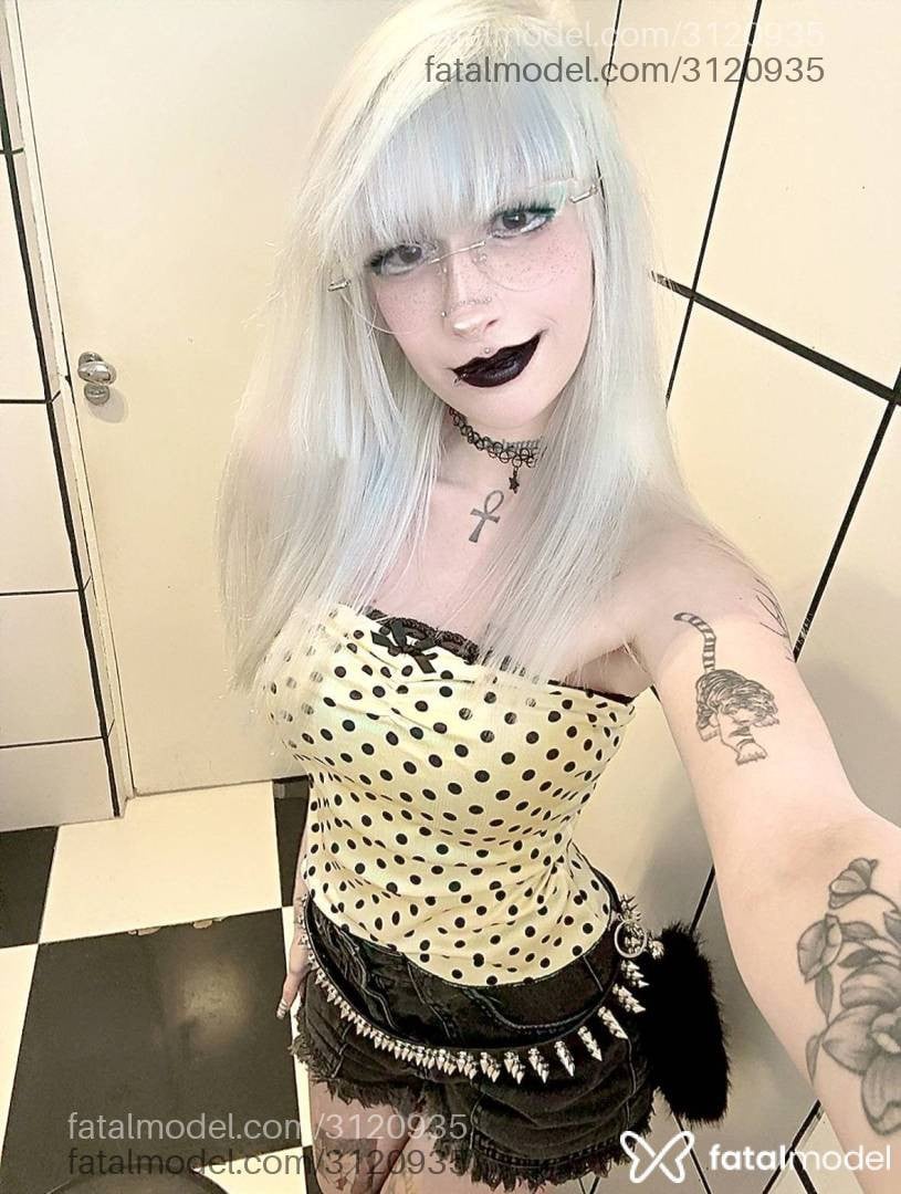 Acompanhante mulher loira (o) de olhos castanhos em São Paulo - Juju Priv