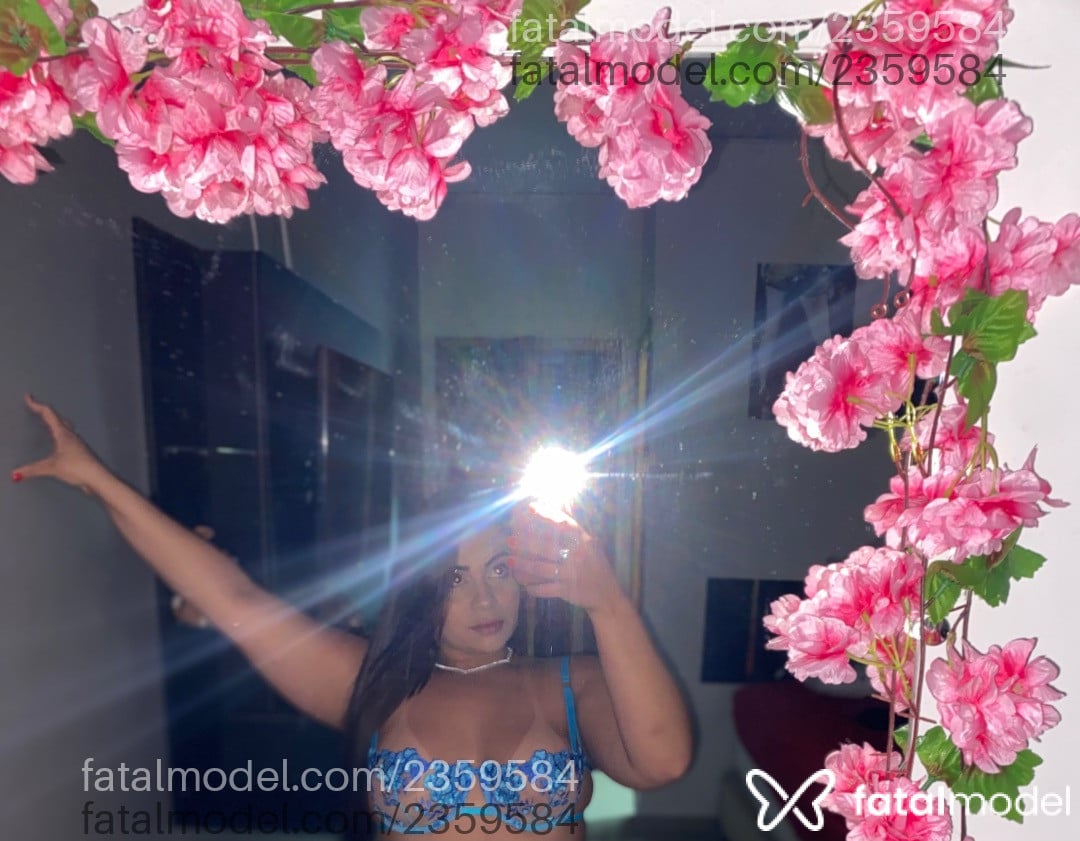 Acompanhante mulher com cabelo castanho de olhos castanhos - Fernanda