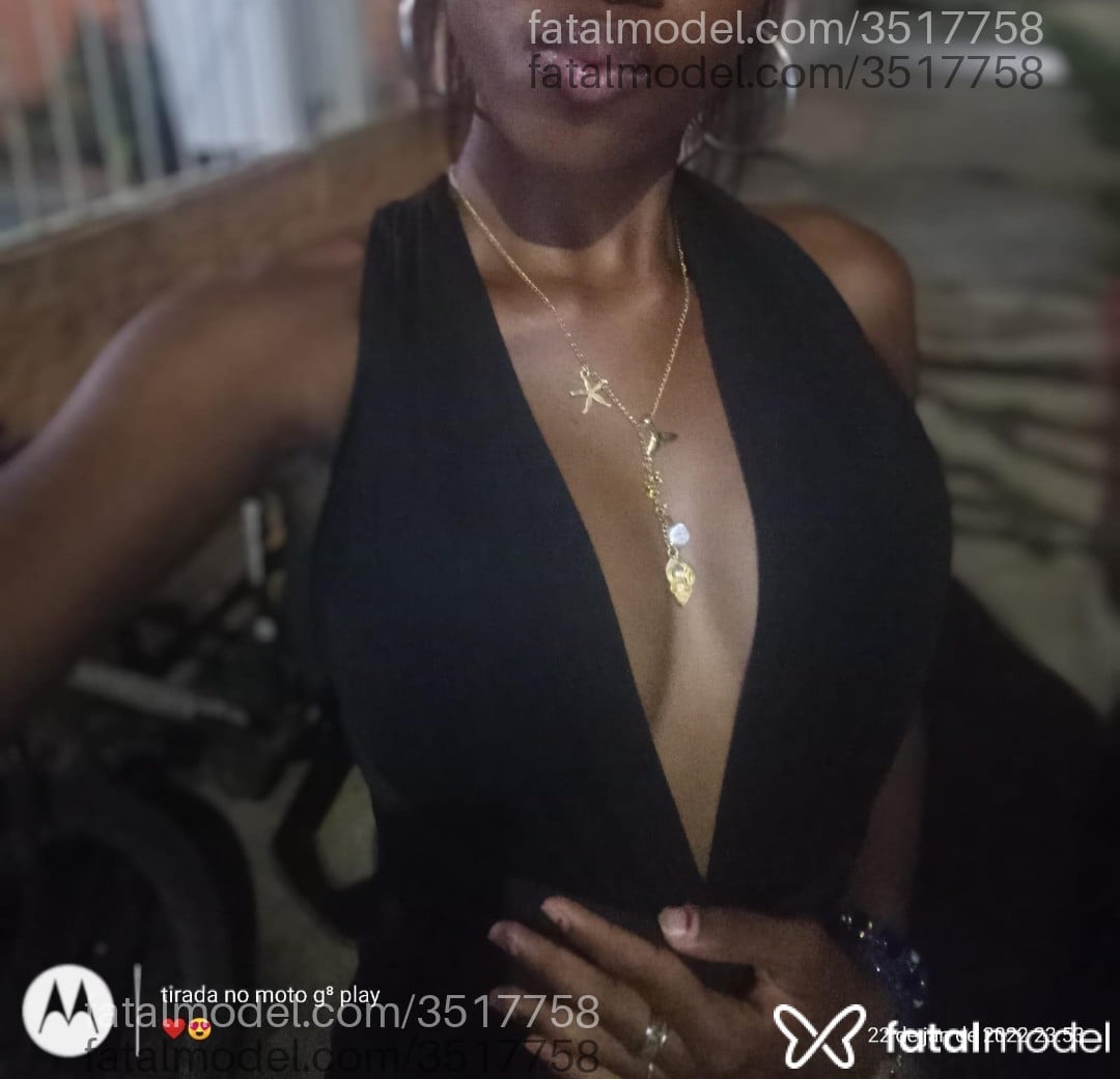 Acompanhante mulher morena (o) de olhos castanhos - Kauana