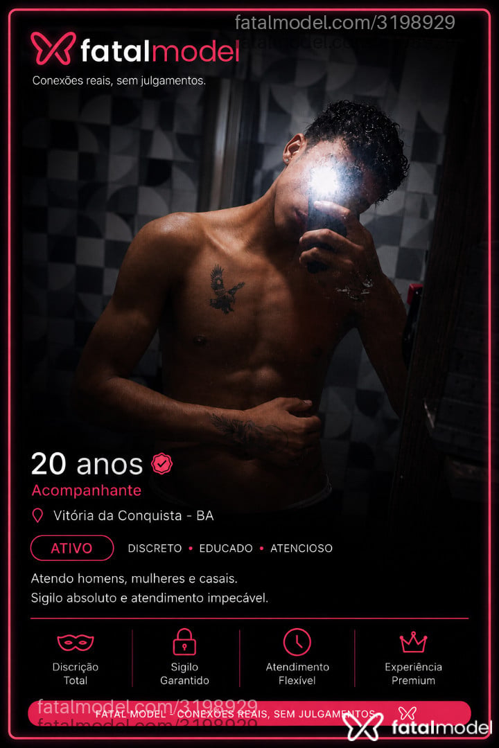 Acompanhante homem com cabelo castanho de olhos pretos - Brinquedinho