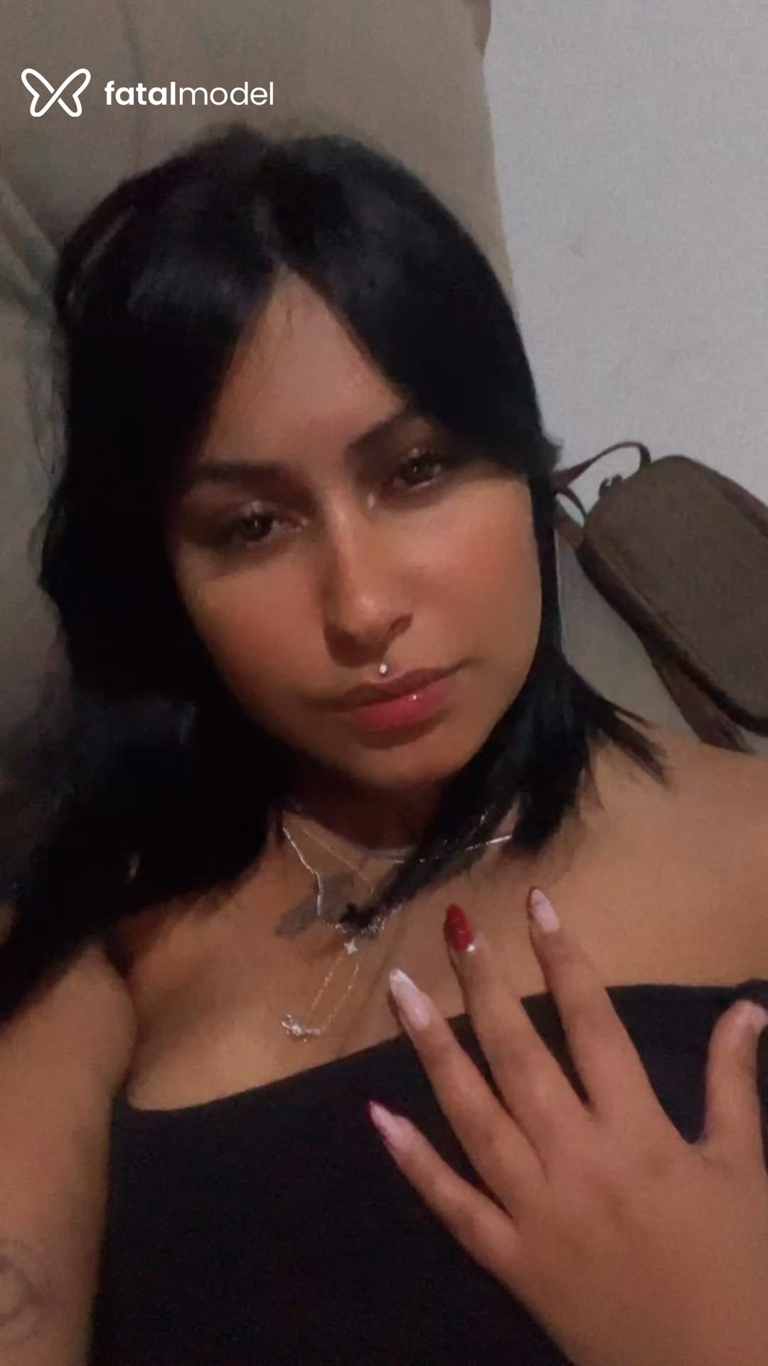 Acompanhante mulher morena (o) de olhos castanhos - Indiah Khalifa