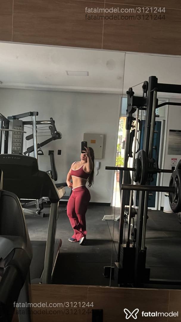 Acompanhante mulher morena (o) de olhos castanhos em Brasília - Layne Macuxi