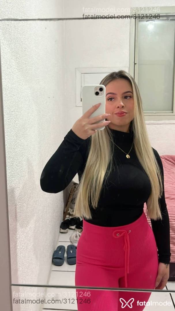 Acompanhante mulher loira (o) de olhos castanhos - Laura