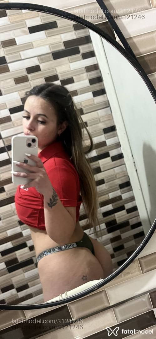 Acompanhante mulher loira (o) de olhos castanhos em Erechim - Laura