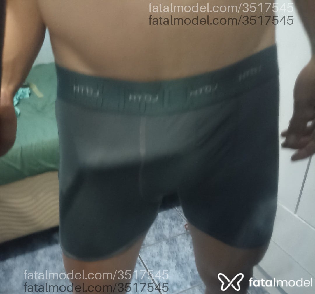 Acompanhante homem morena (o) de olhos pretos - Tor