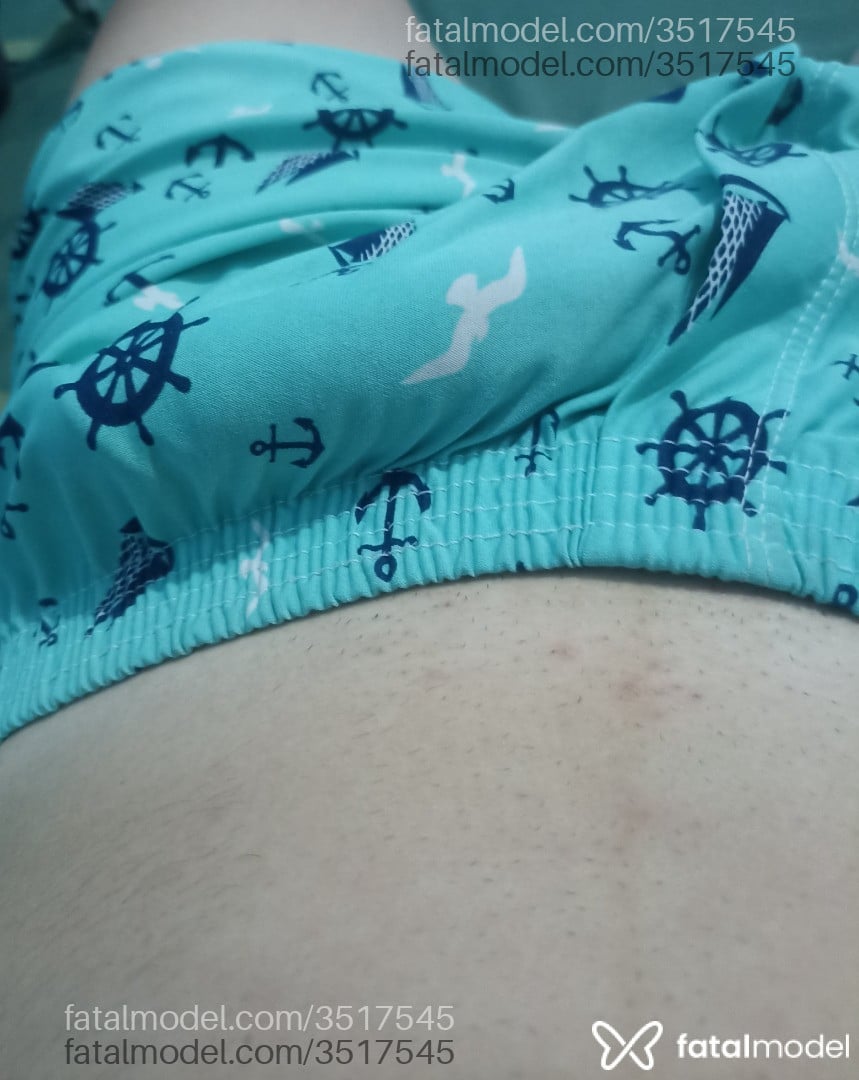 Acompanhante homem morena (o) de olhos pretos - Tor