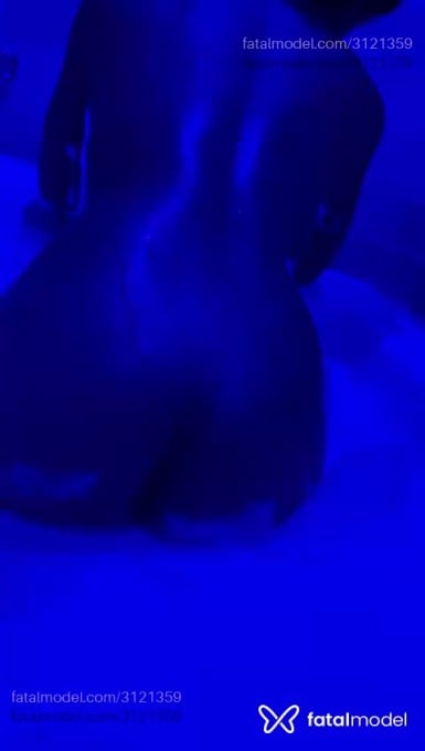 Acompanhante mulher com cabelo castanho de olhos castanhos - Bruninha