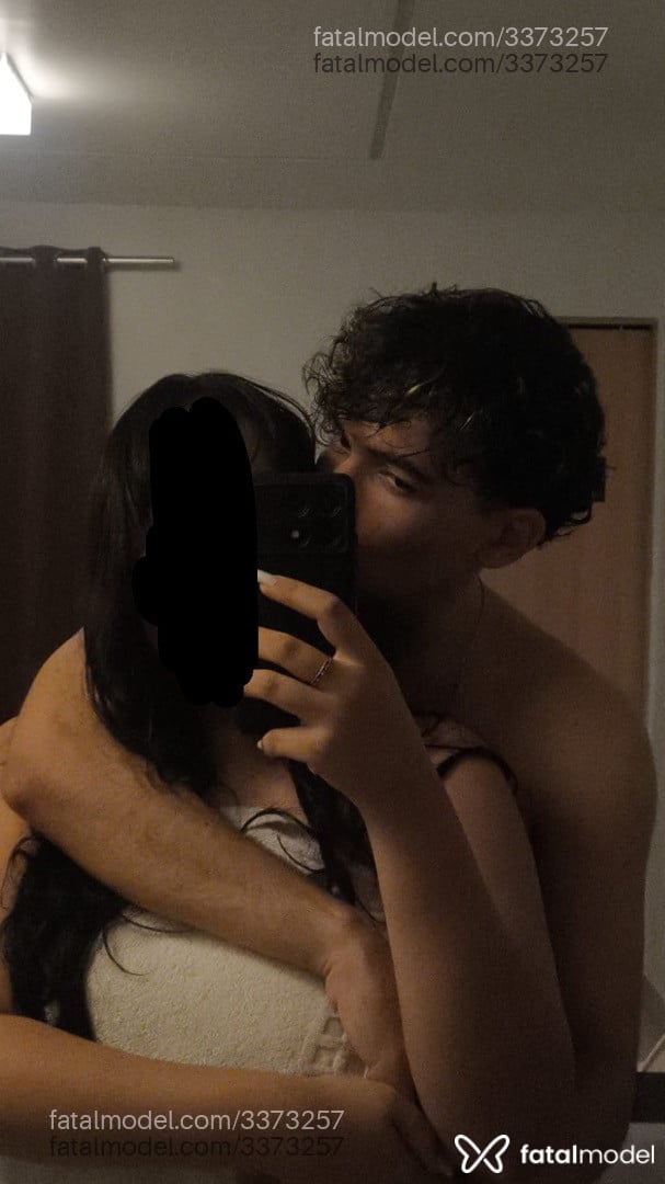 Acompanhante homem morena (o) de olhos castanhos - Kakaa