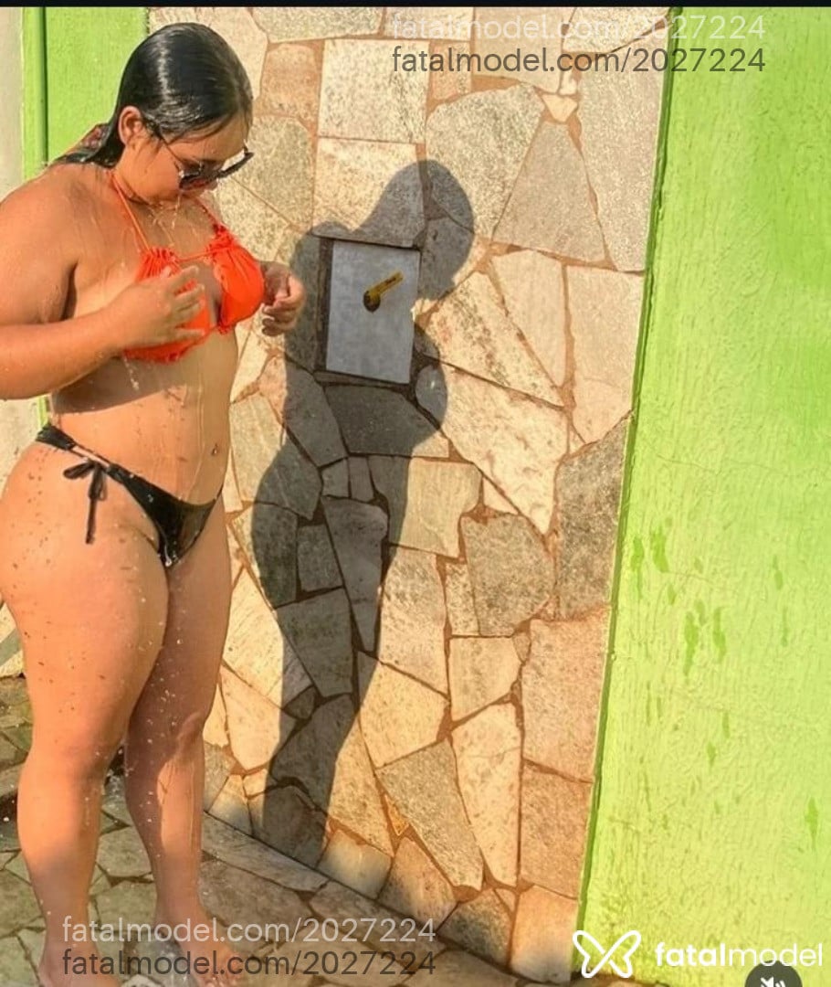 Acompanhante mulher morena (o) de olhos castanhos - Julia Sousa Acompanhante mulher morena (o) de olhos castanhos - Julia Sousa