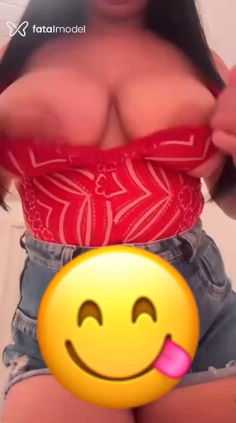 Acompanhante mulher morena (o) de olhos castanhos - Siih