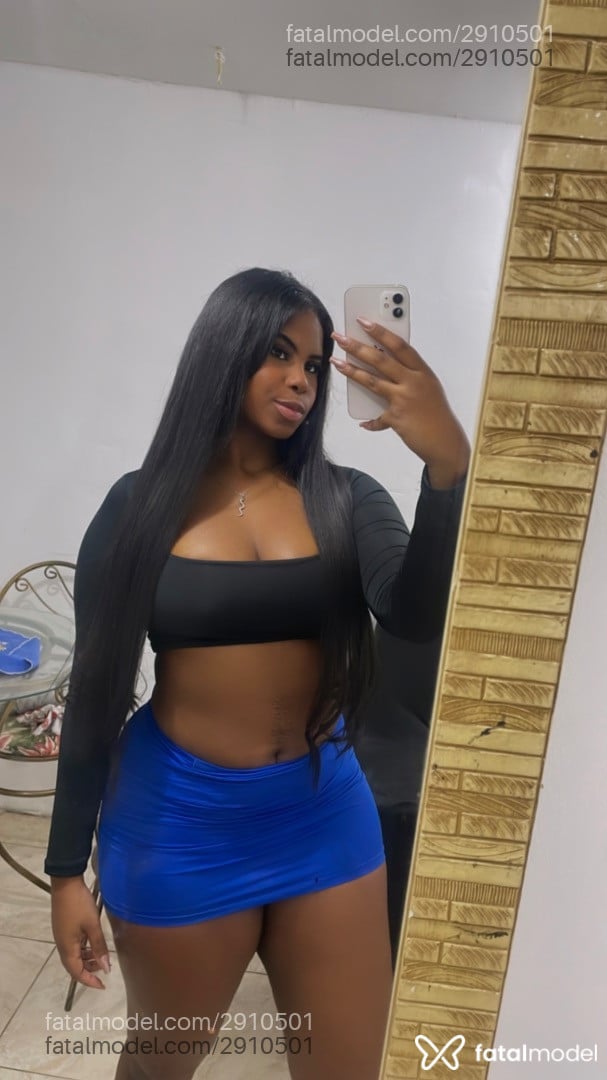 Acompanhante mulher morena (o) de olhos castanhos - Viviane