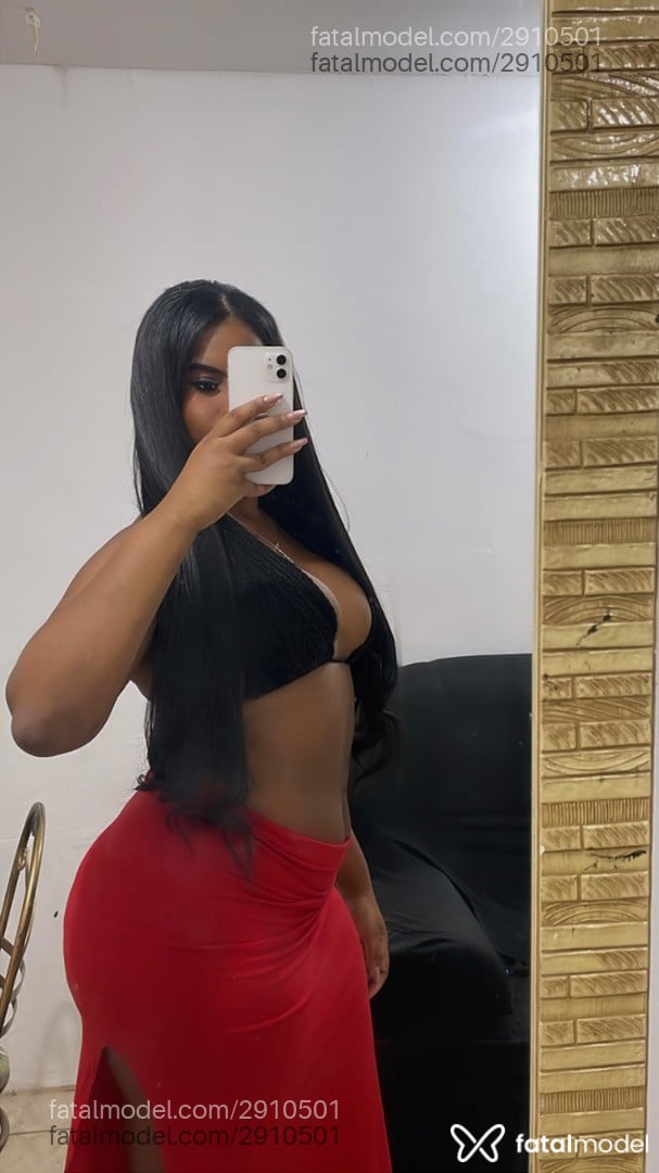 Acompanhante mulher morena (o) de olhos castanhos - Viviane