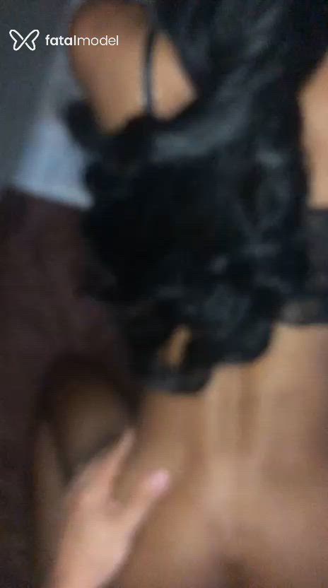 Acompanhante mulher trans morena (o) de olhos castanhos - Bia Lacerda