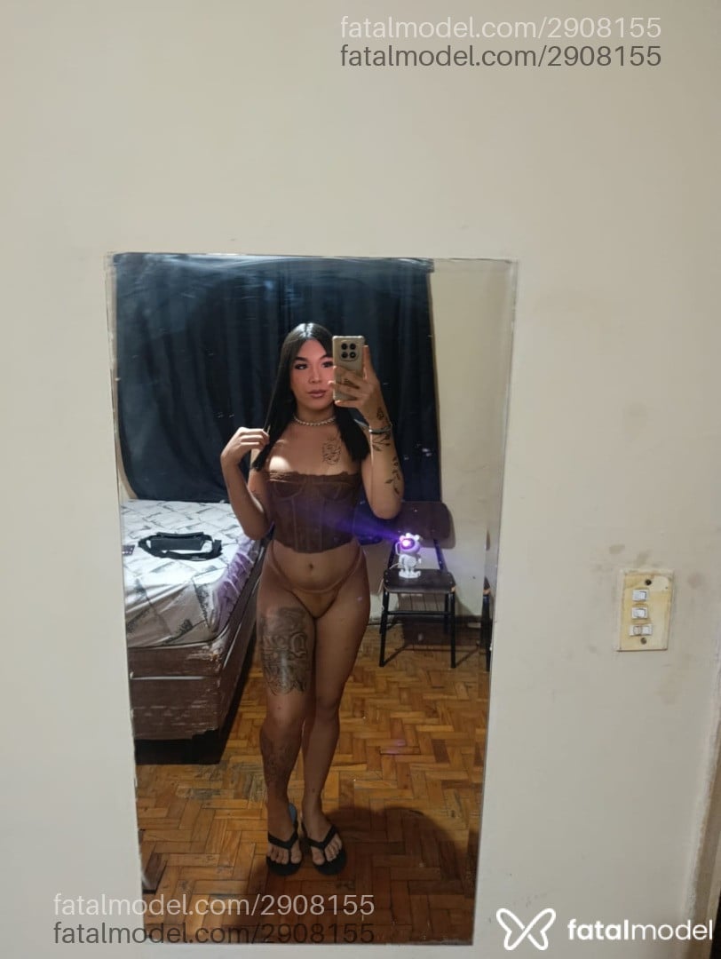 Acompanhante mulher trans morena (o) de olhos pretos - Bruna Gomes