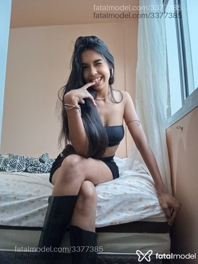 Acompanhante mulher morena (o) de olhos pretos - Ayla Gabriela