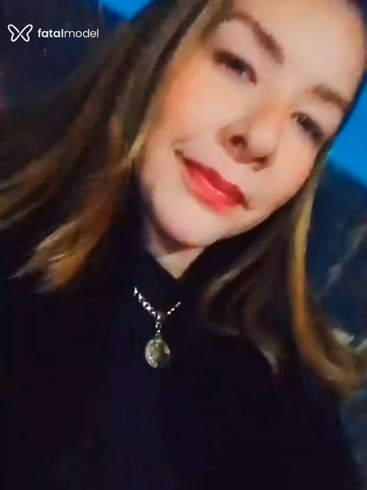 Acompanhante mulher loira (o) de olhos azuis - Milena Moura