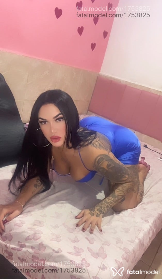 Acompanhante mulher trans morena (o) de olhos pretos - Gisele Brandão