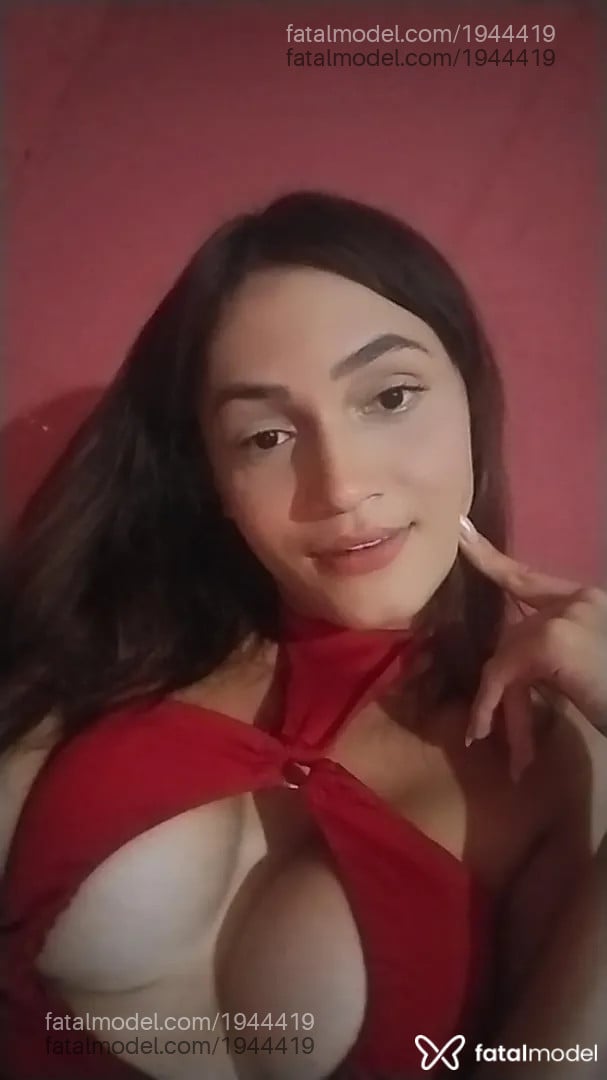 Acompanhante mulher trans ruiva (o) de olhos castanhos - Ysla Rodrigues