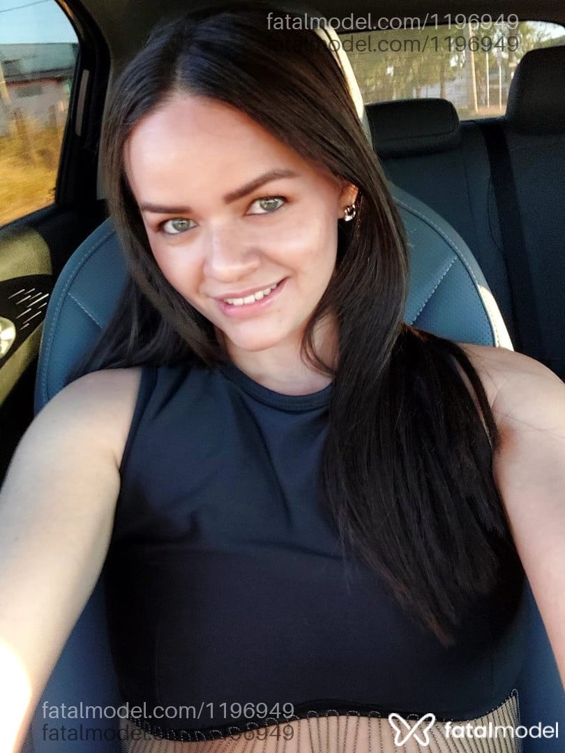 Acompanhante mulher loira (o) de olhos azuis - YSA MODELLO