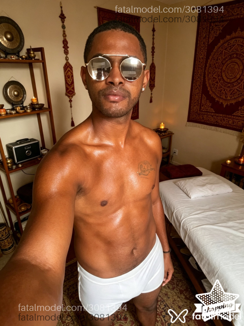 Acompanhante homem morena (o) de olhos pretos - Mateus Js