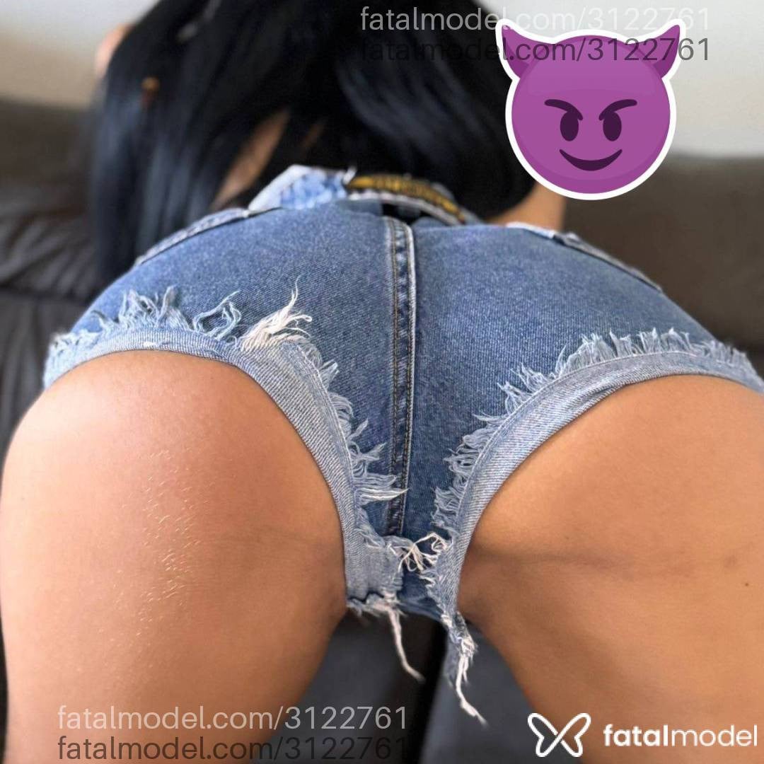 Acompanhante mulher morena (o) de olhos castanhos em Três Corações - Manuzinha