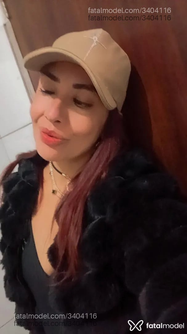 Acompanhante mulher ruiva (o) de olhos castanhos - Suzi