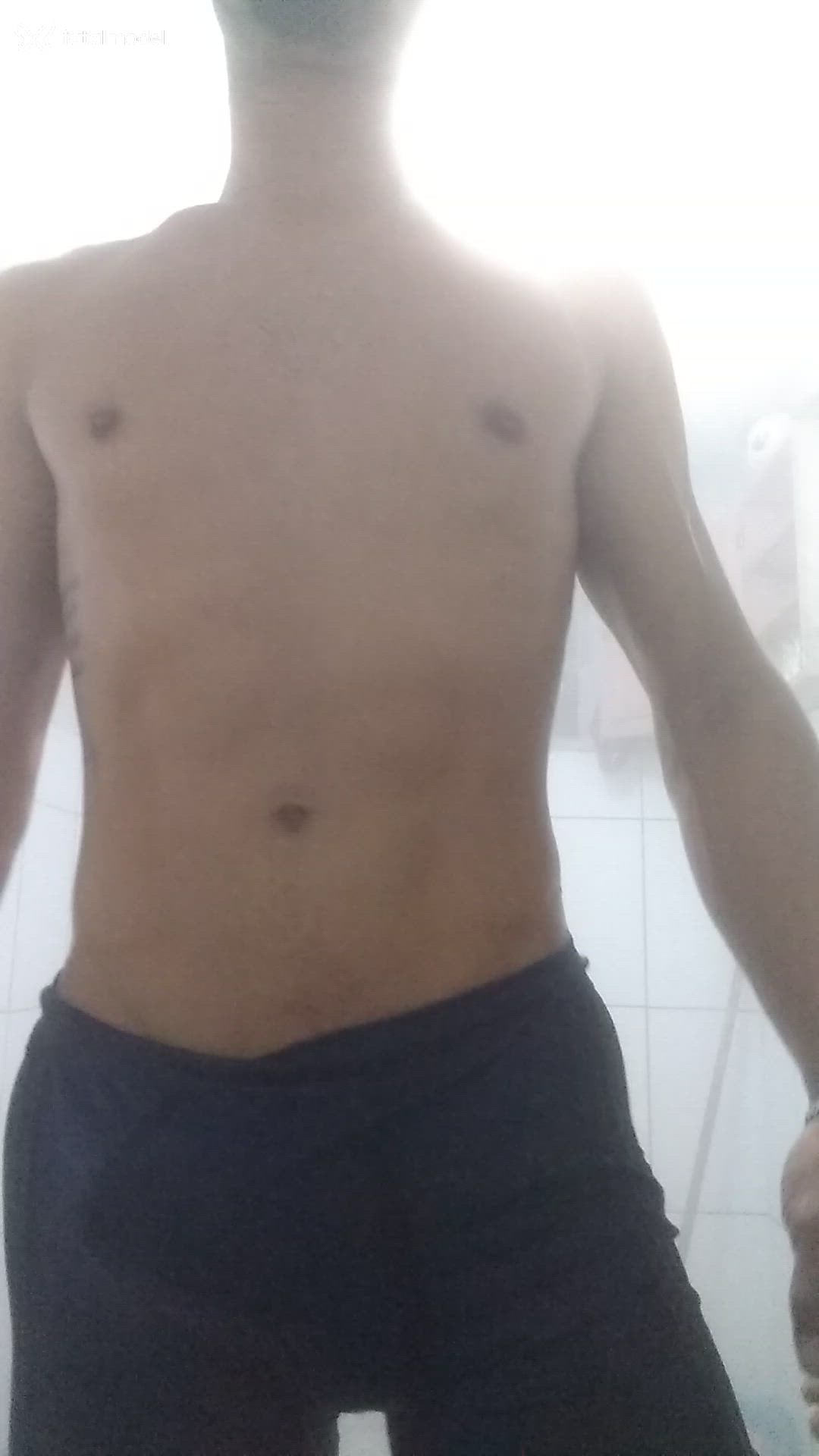 Acompanhante homem morena (o) de olhos mel - Novinhodasprincesa